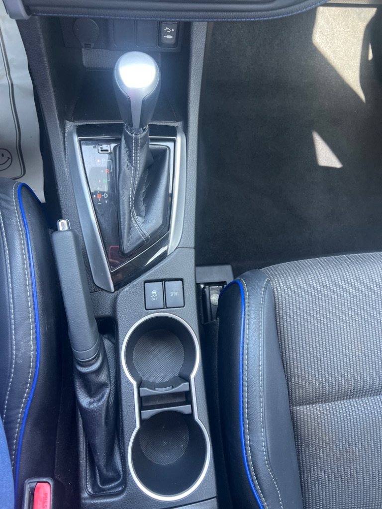 2018 Toyota Corolla SE photo
