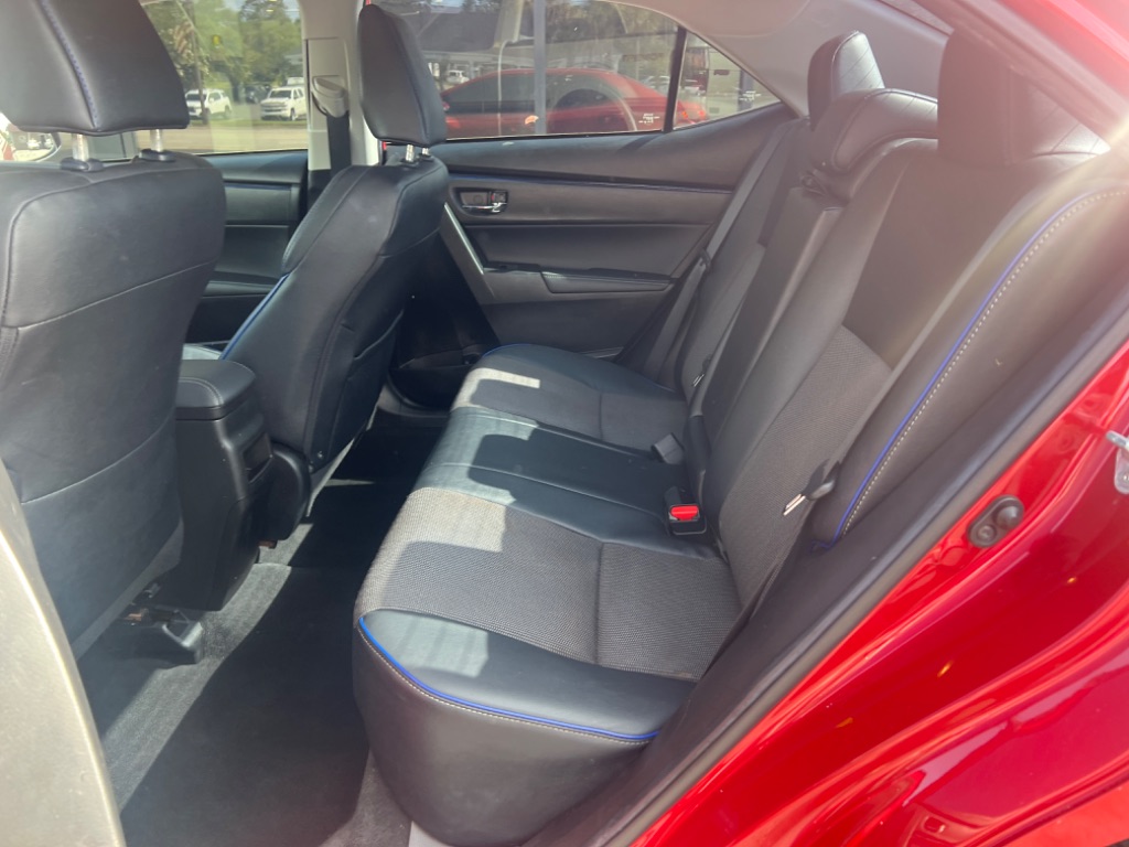 2018 Toyota Corolla SE photo