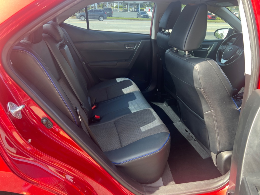 2018 Toyota Corolla SE photo