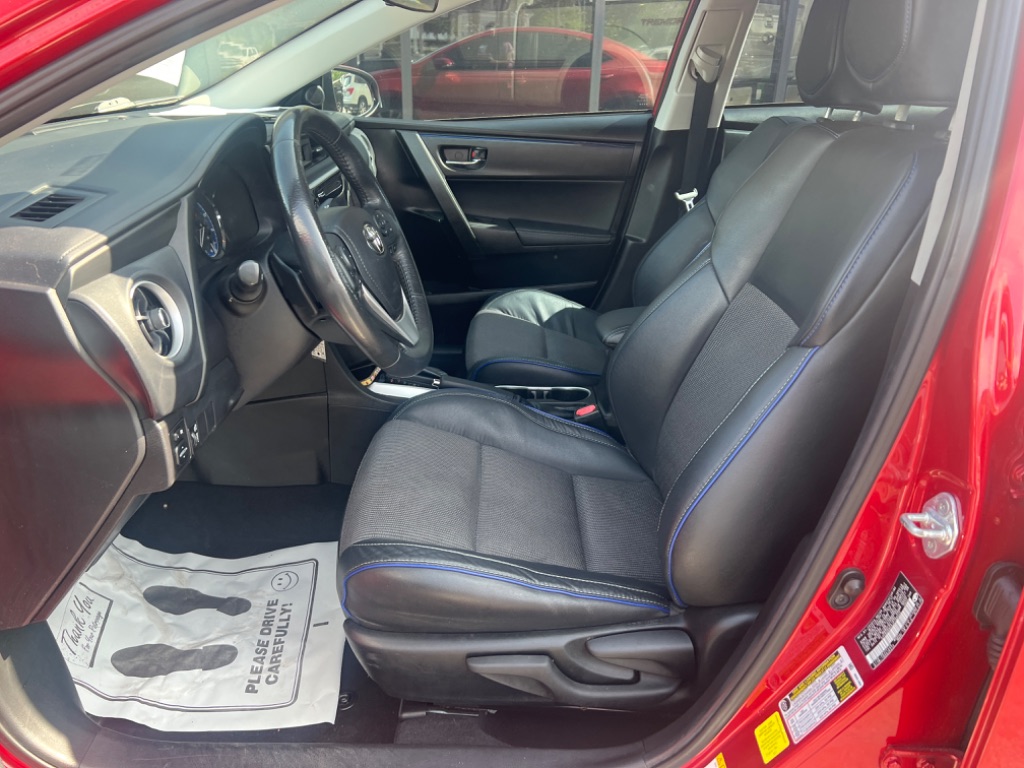 2018 Toyota Corolla SE photo