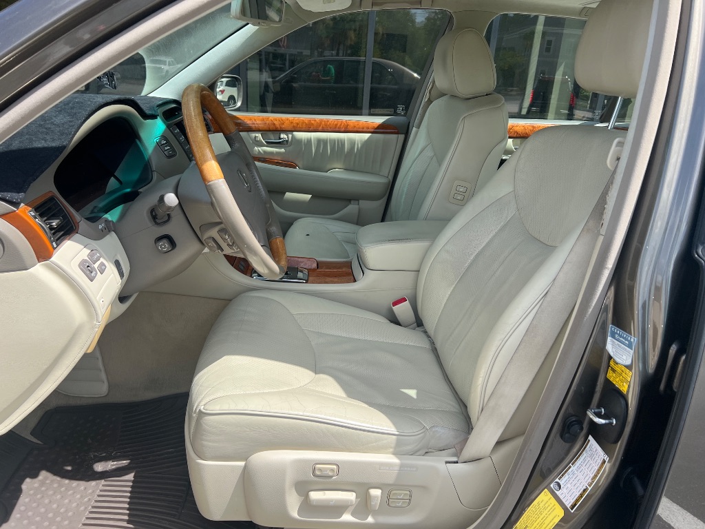 2006 Lexus LS