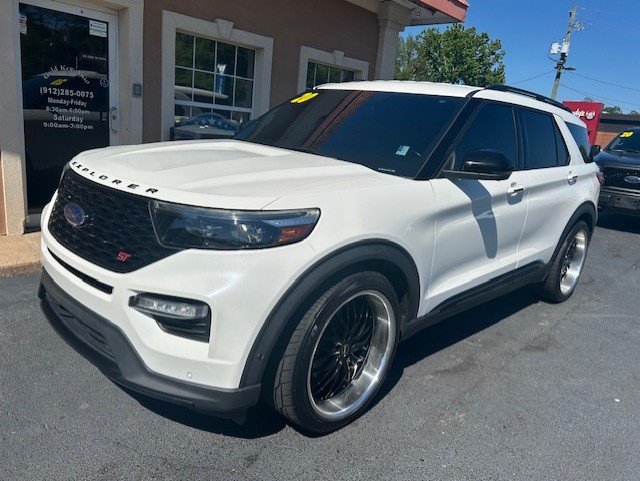 The 2020 Ford Explorer ST photos