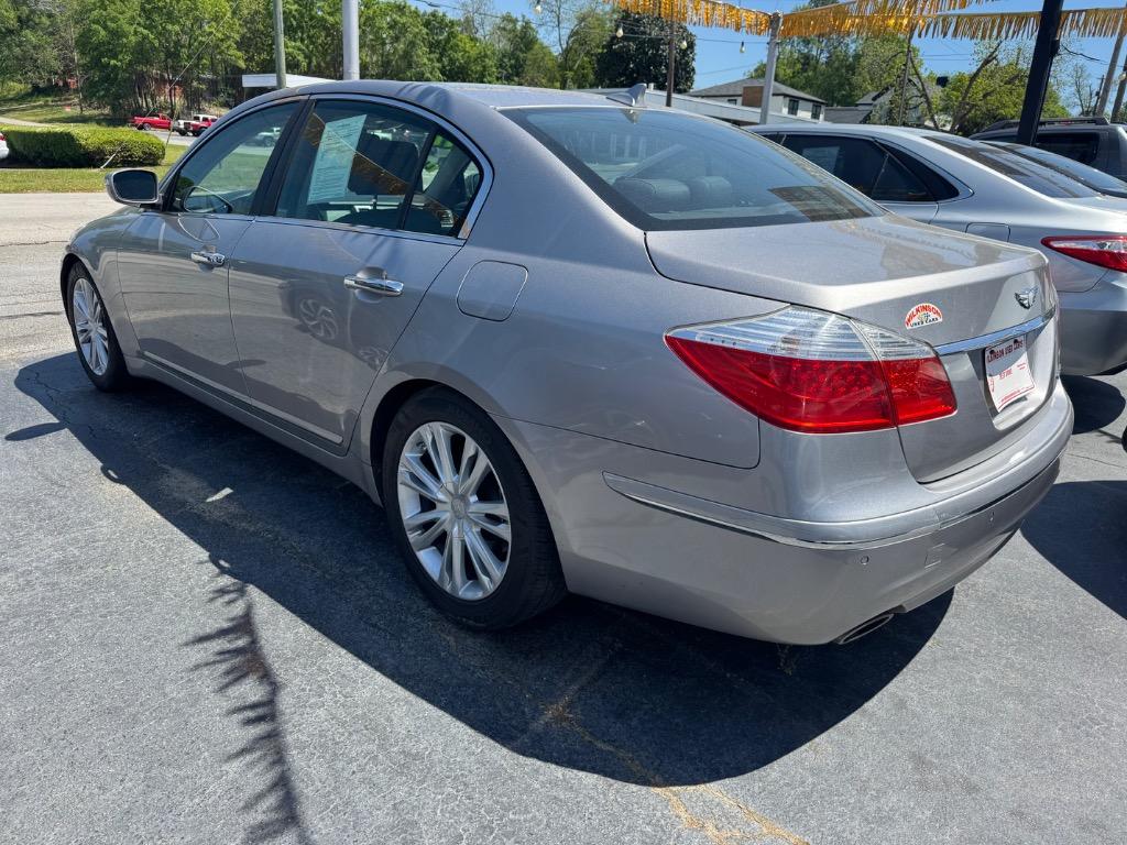 2011 Hyundai Genesis 3.8L V6 photo