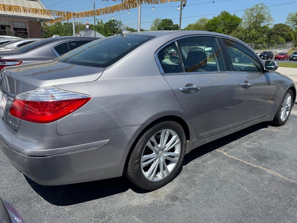 2011 Hyundai Genesis 3.8L V6 photo