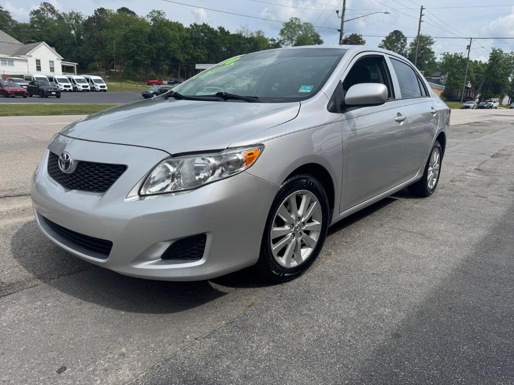 2010 Toyota Corolla photo