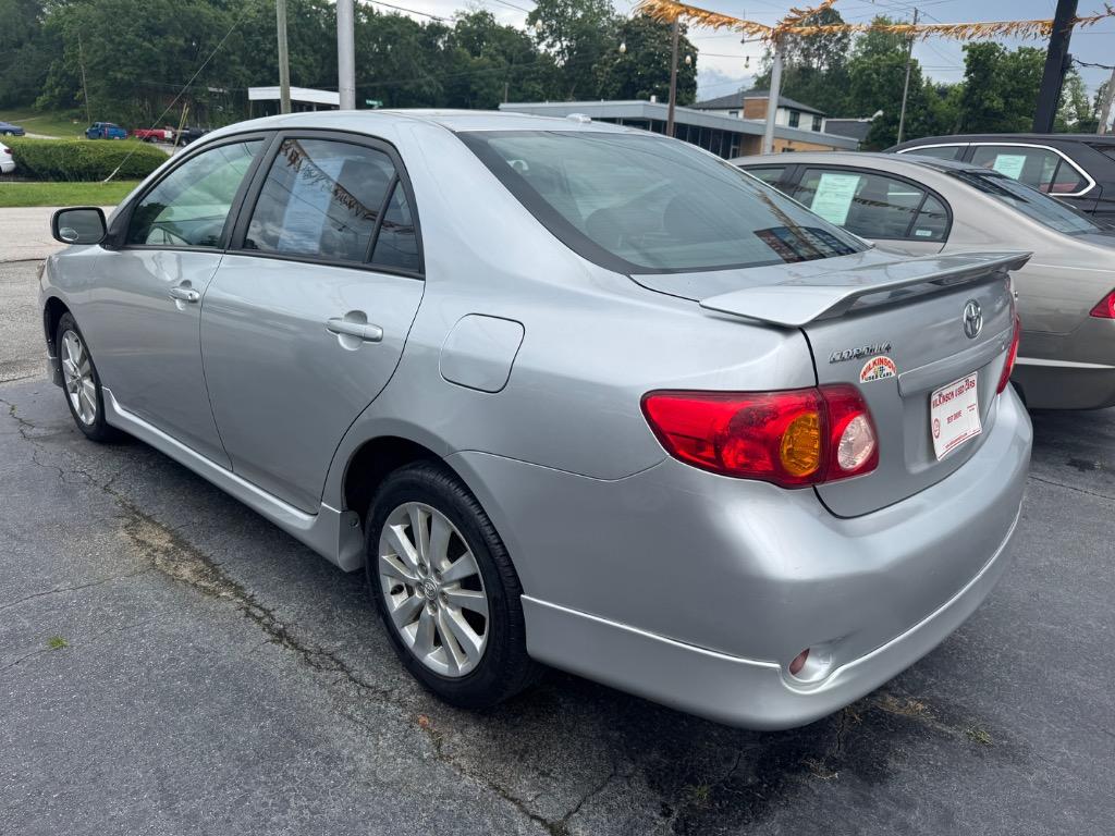 2010 Toyota Corolla photo