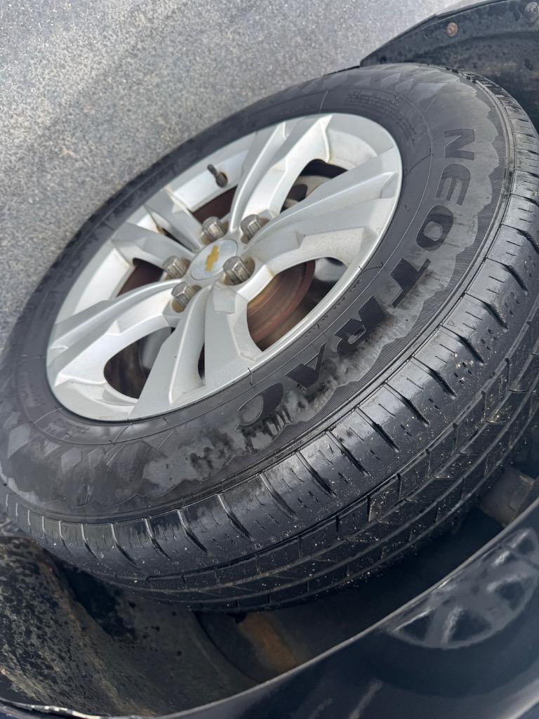 2011 Chevrolet Equinox LS photo