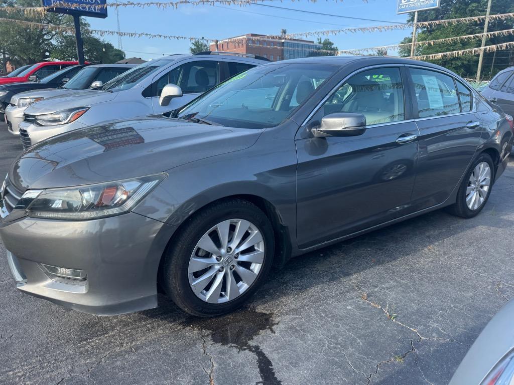 2013 Honda Accord - $12,995