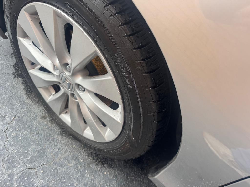 2014 Honda Accord - $11,995
