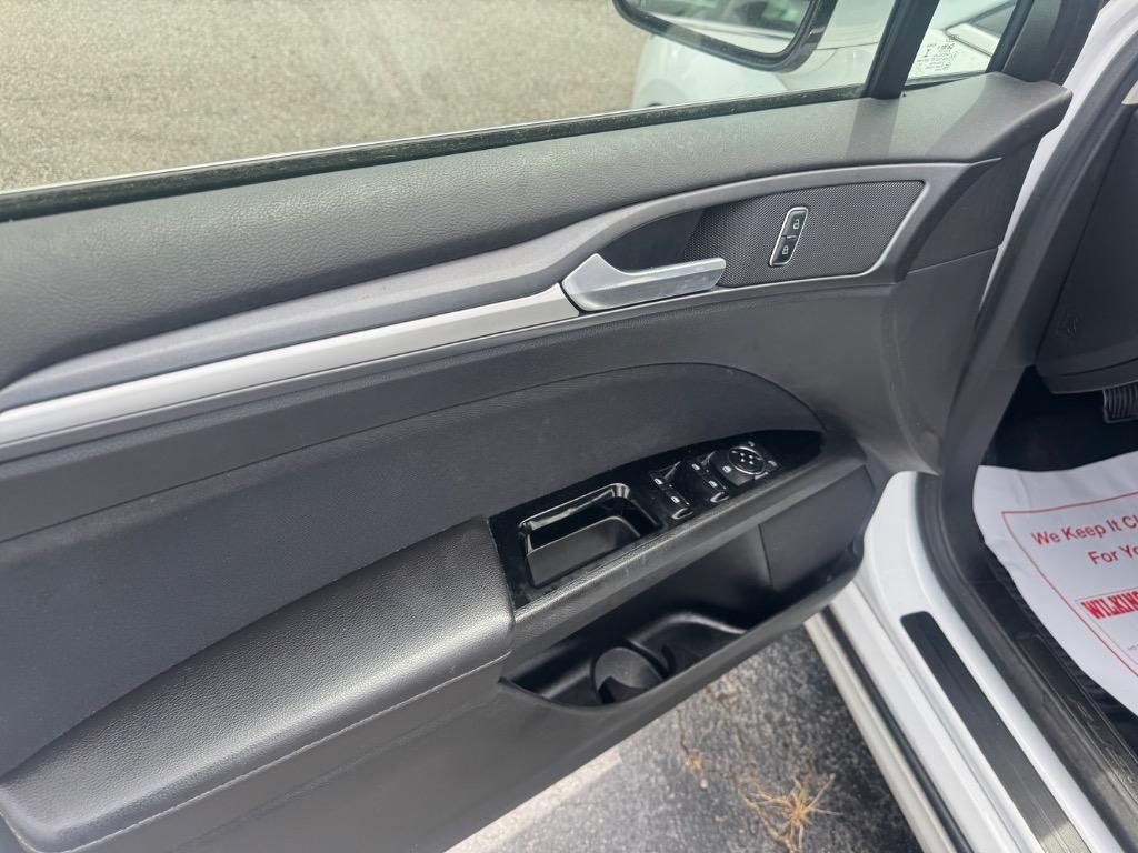 2015 Ford Fusion - $10,995