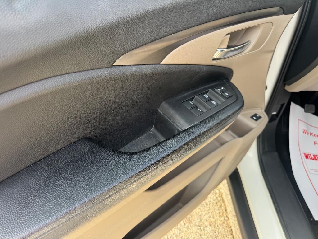 2017 Honda Pilot - $13,995