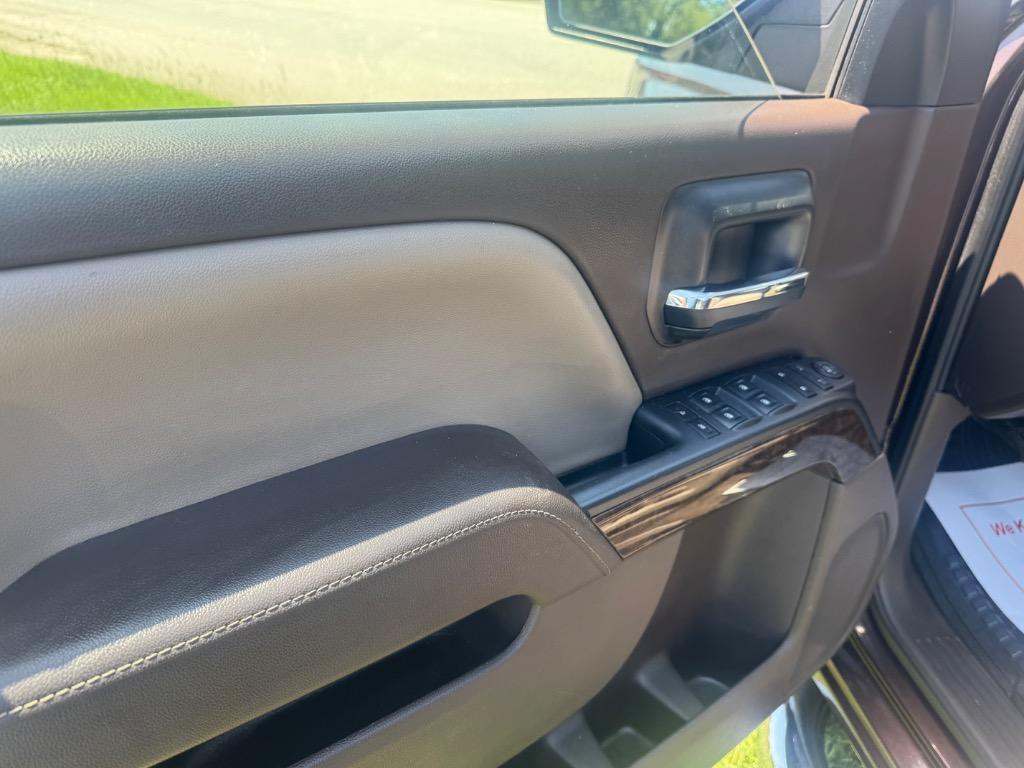 2016 Chevrolet Silverado - $20,094