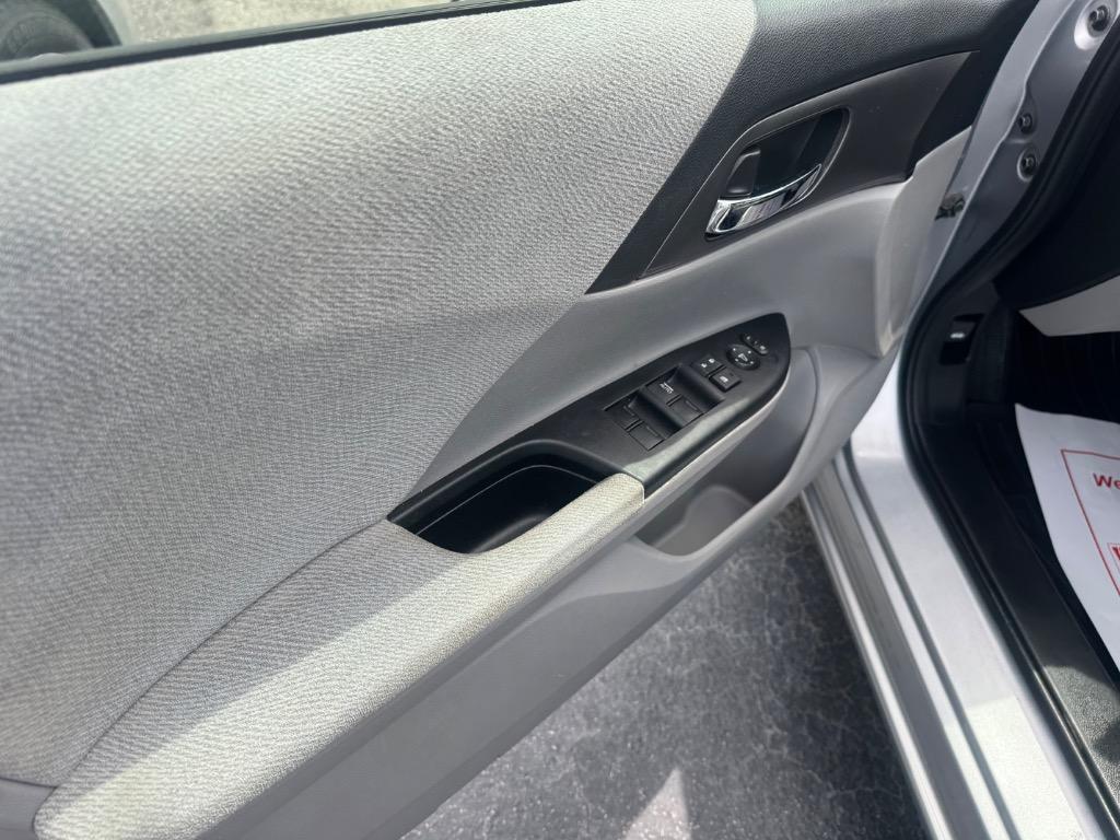 2013 Honda Accord - $12,995