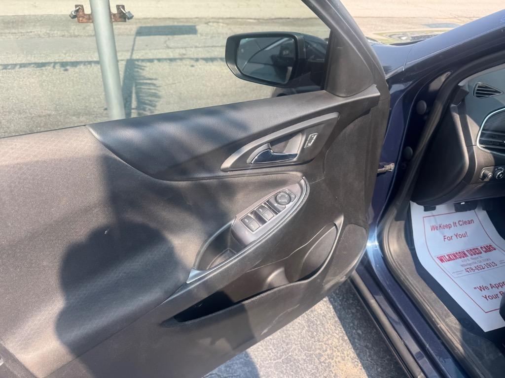 2021 Chevrolet Malibu - $13,995