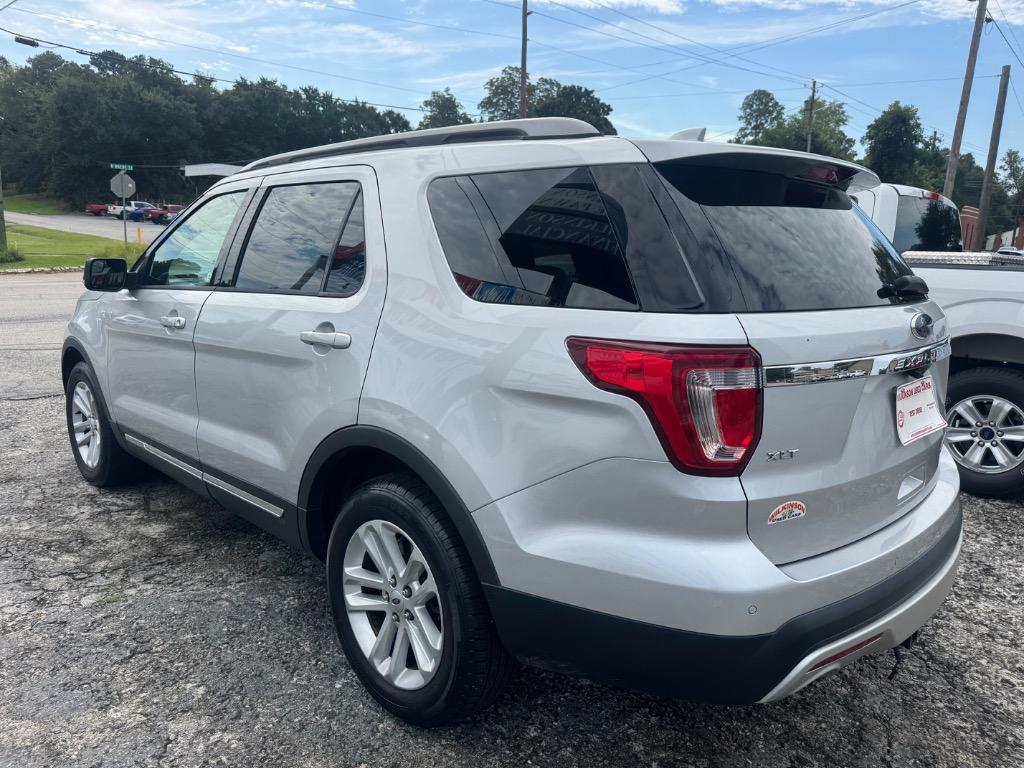 2017 Ford Explorer - $15,094