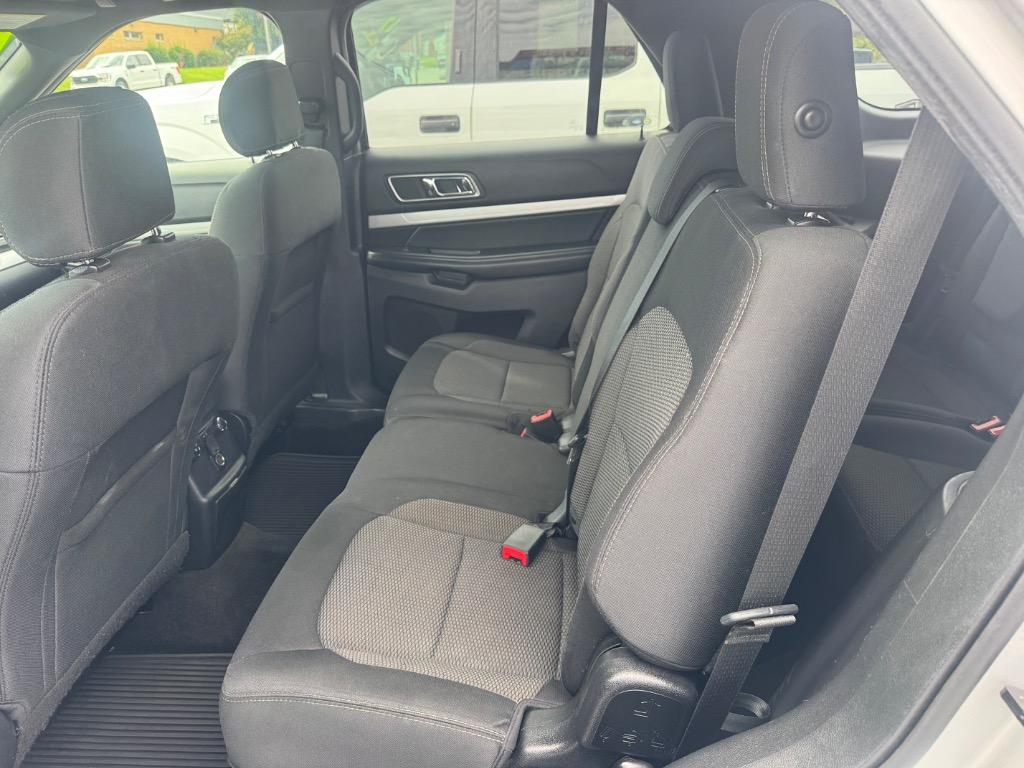 2017 Ford Explorer - $15,094