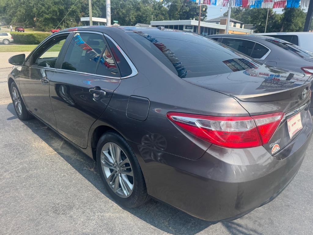 2016 Toyota Camry - $13,995
