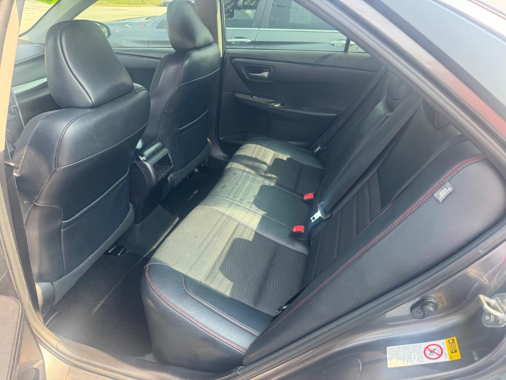 2016 Toyota Camry - $13,995