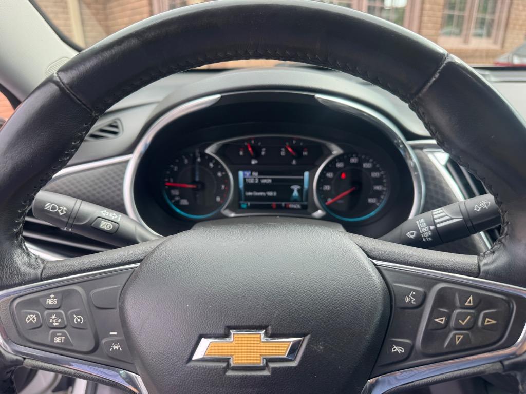 2016 Chevrolet Malibu - $9,094