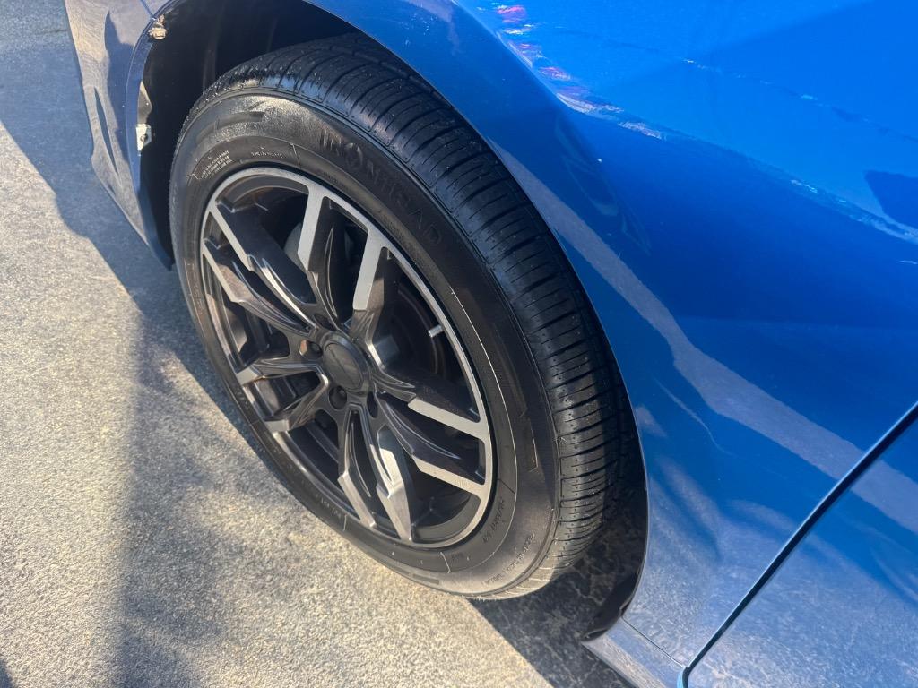 2017 Toyota Camry - $14,094