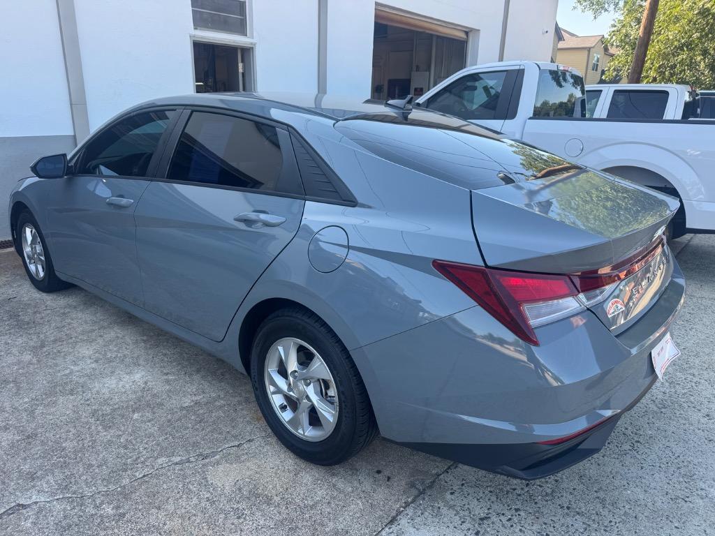 2021 Hyundai Elantra - $14,094