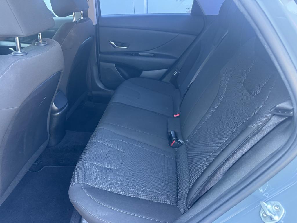 2021 Hyundai Elantra - $14,094