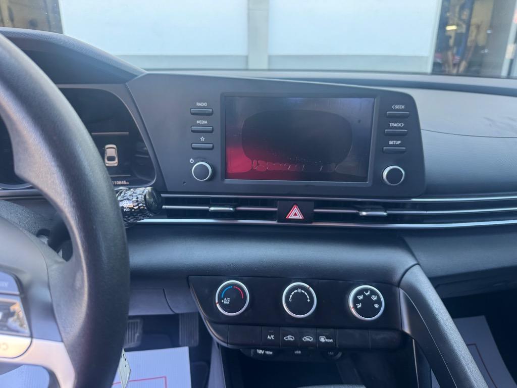 2021 Hyundai Elantra - $14,094
