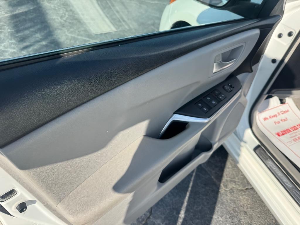 2016 Toyota Camry - $15,995