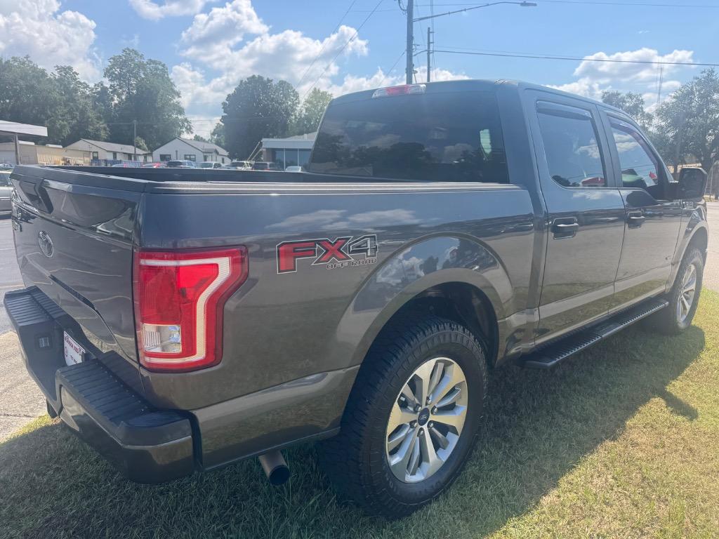 2017 Ford F-150 - $18,995