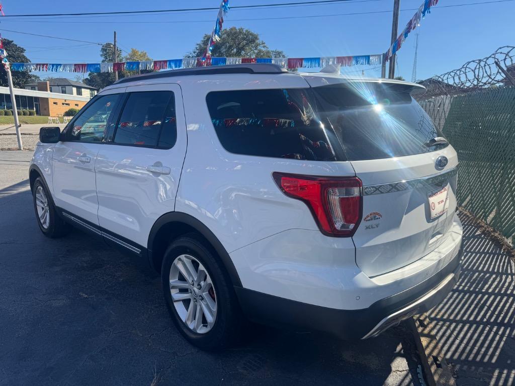 2017 Ford Explorer - $12,995