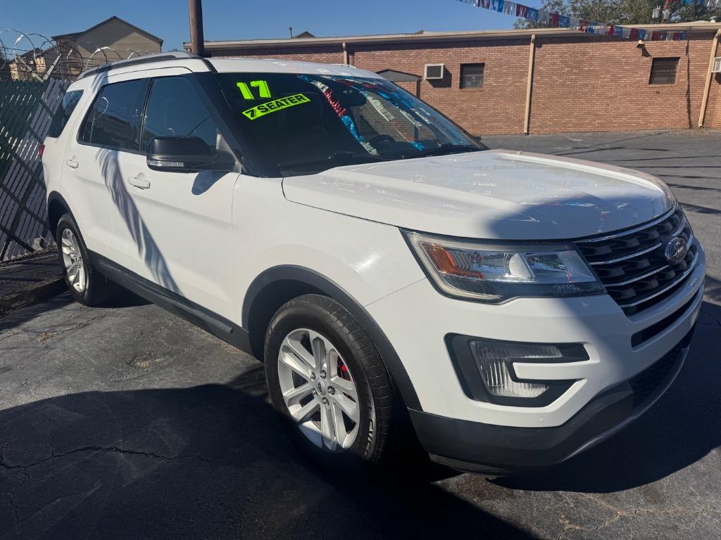 2017 Ford Explorer - $12,995