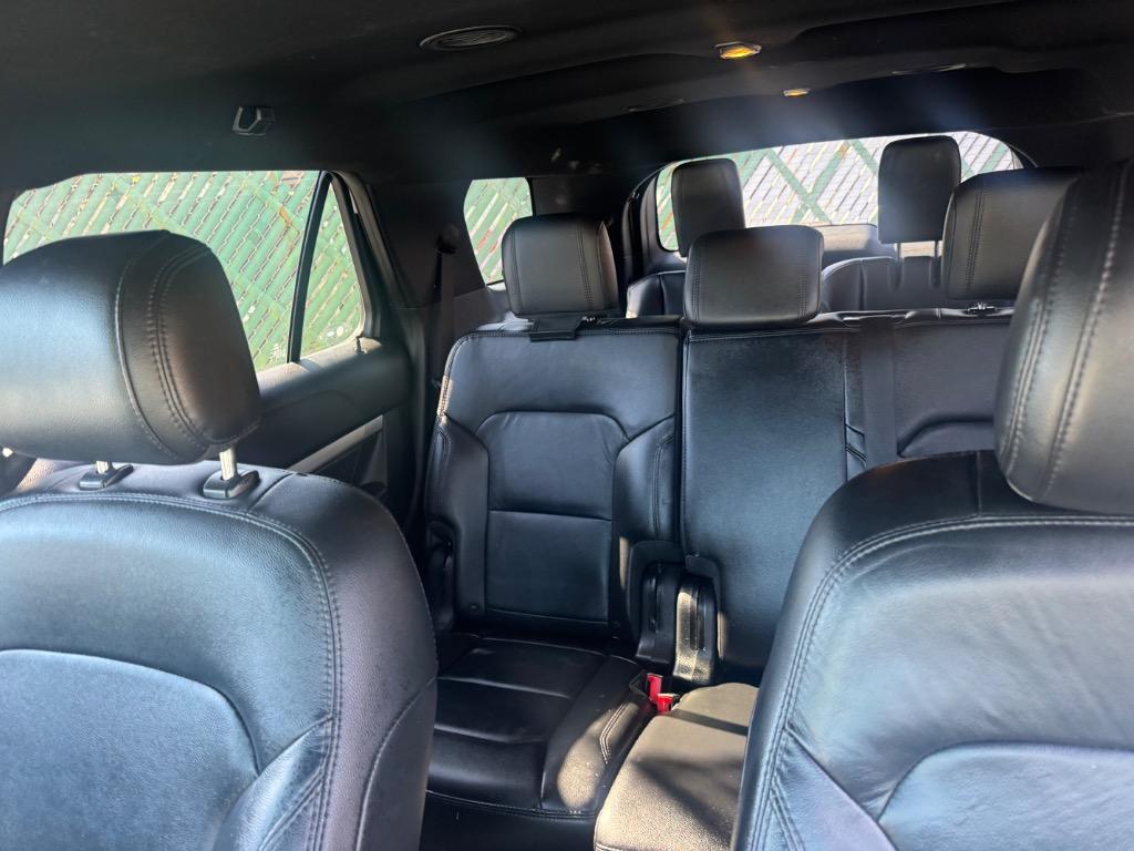2017 Ford Explorer - $12,995
