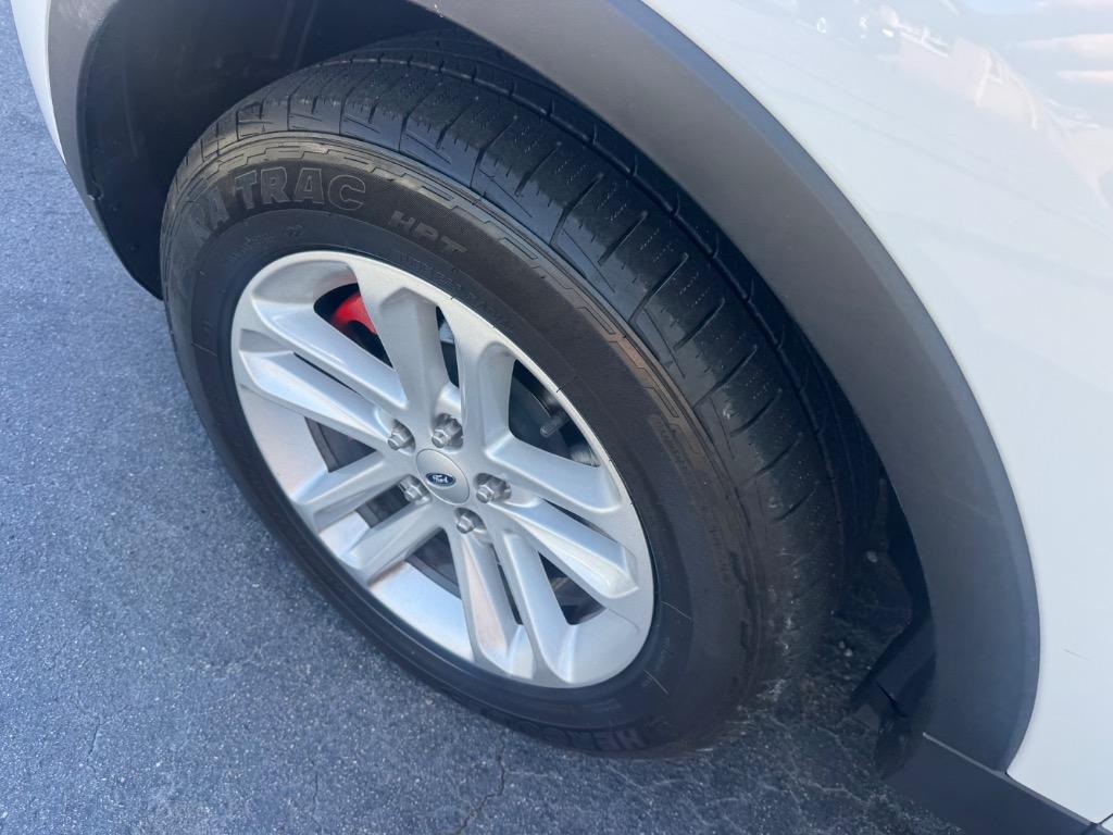 2017 Ford Explorer - $12,995