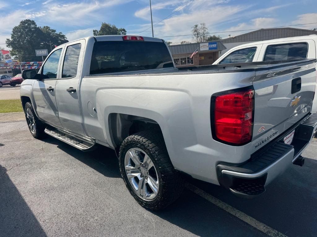 2018 Chevrolet Silverado - $17,995