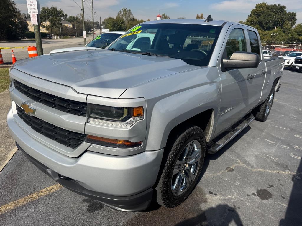 2018 Chevrolet Silverado - $17,995