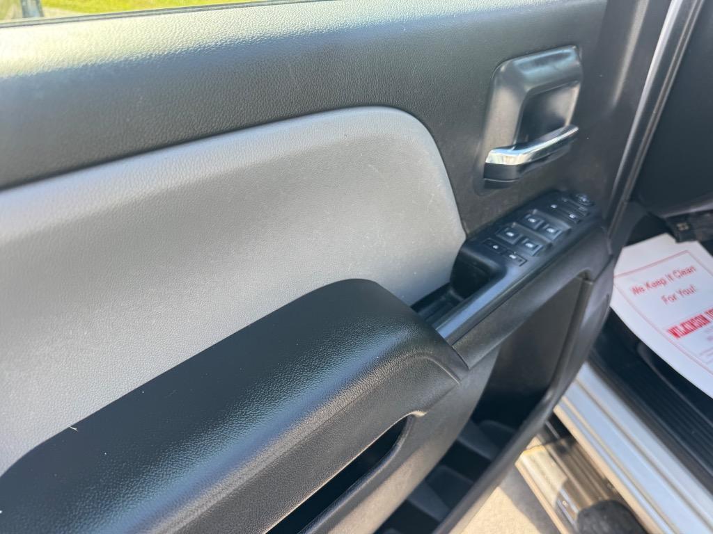 2018 Chevrolet Silverado - $17,995