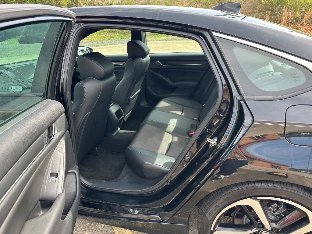 2019 Honda Accord Sport photo