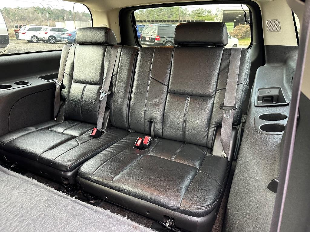 2011 Chevrolet Suburban LS 1500 photo