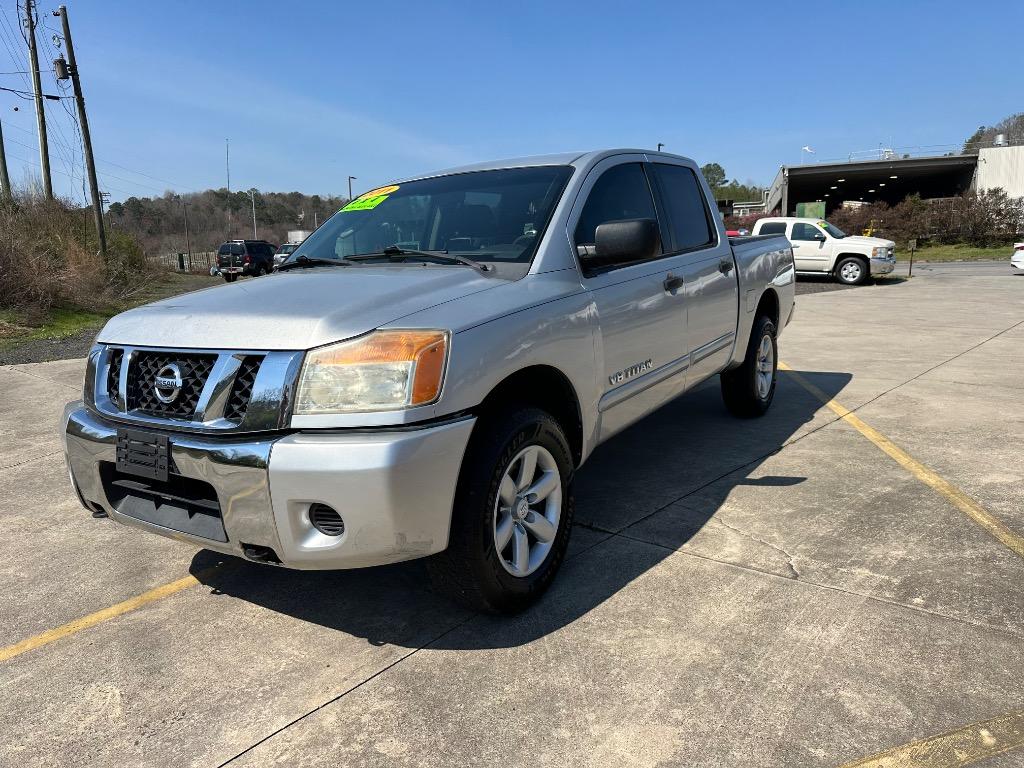 2011 Nissan Titan S photo
