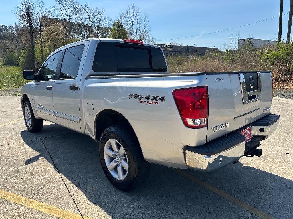2011 Nissan Titan S photo