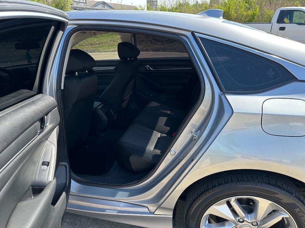 2020 Honda Accord LX photo