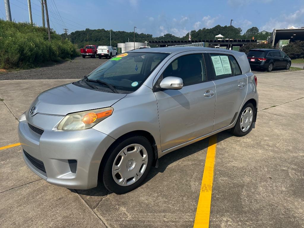 2012 Toyota Scion Xd - $7,995