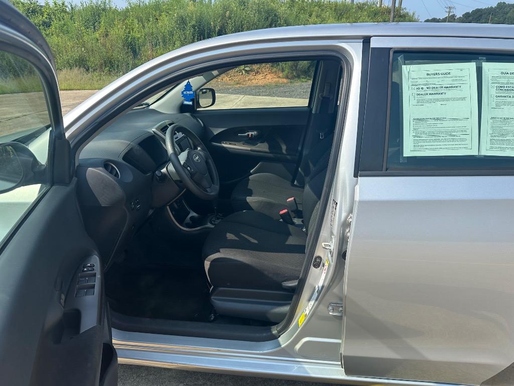 2012 Toyota Scion Xd - $7,995