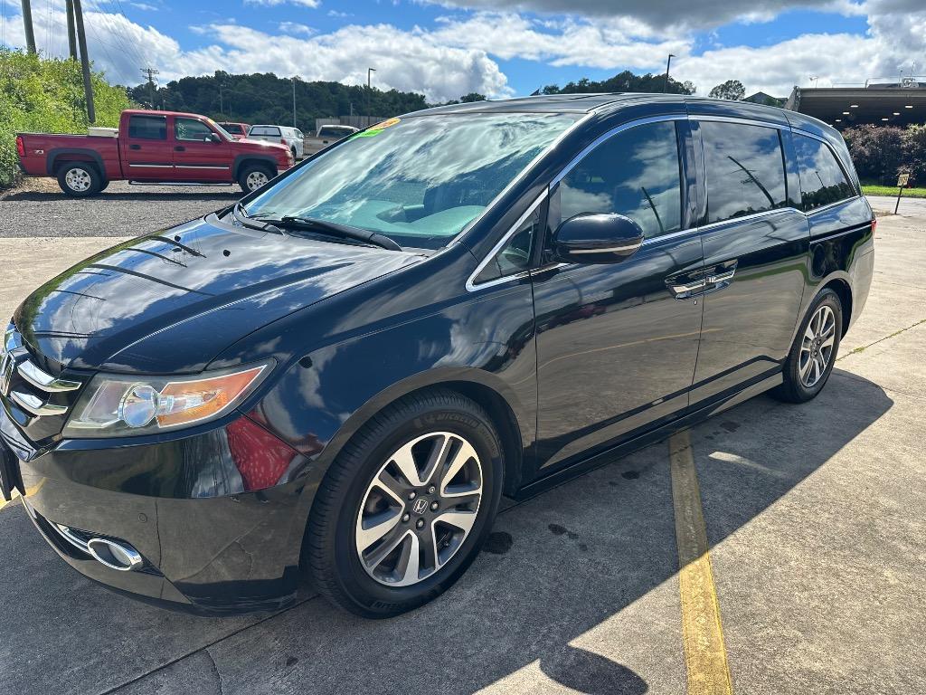 2015 Honda Odyssey - $13,995