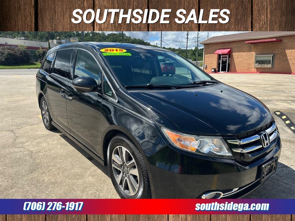 2015 Honda Odyssey - $13,995