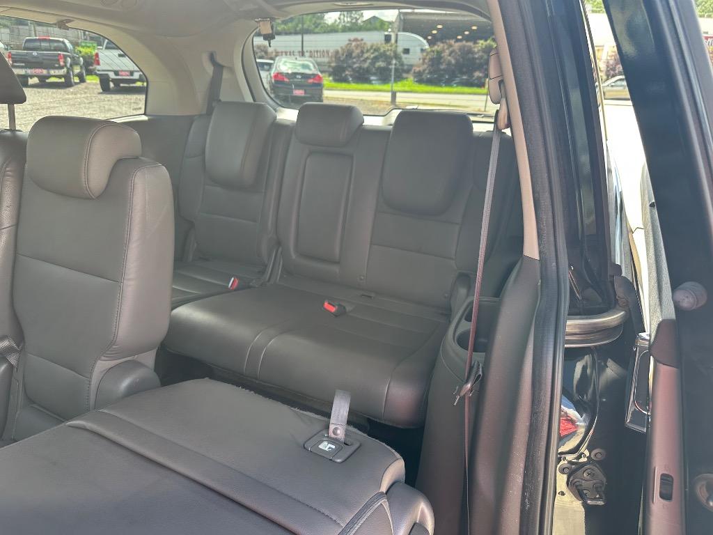 2015 Honda Odyssey - $13,995