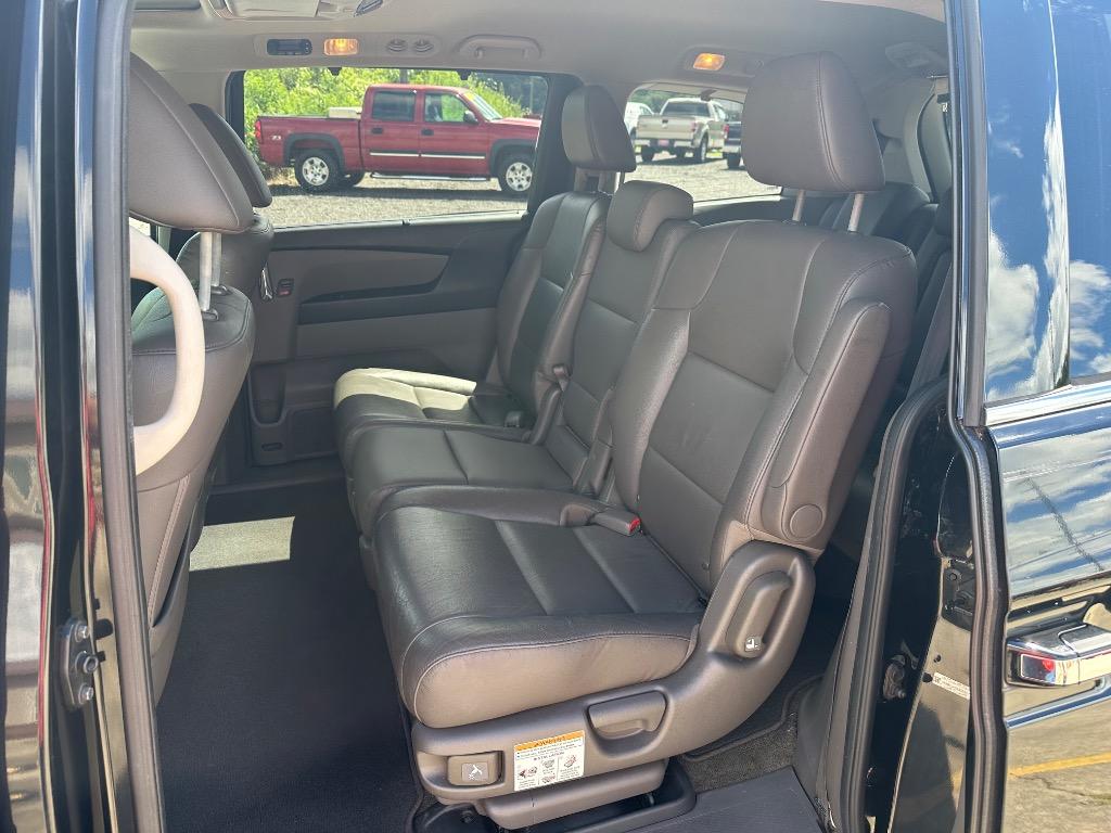 2015 Honda Odyssey - $13,995