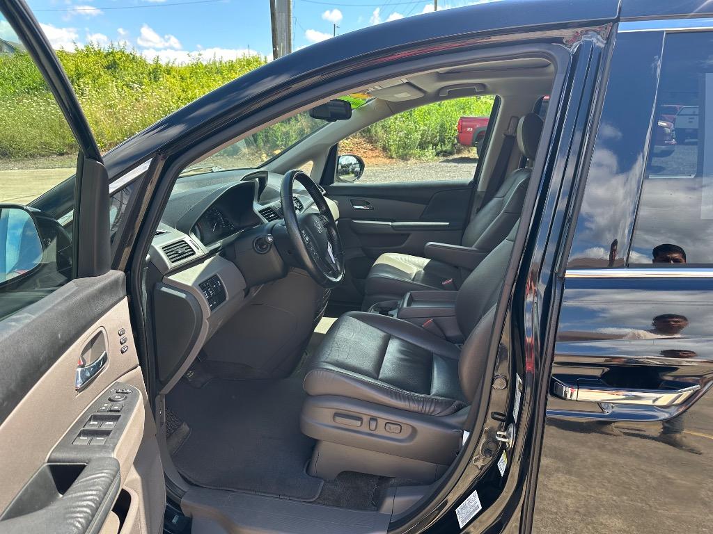2015 Honda Odyssey - $13,995
