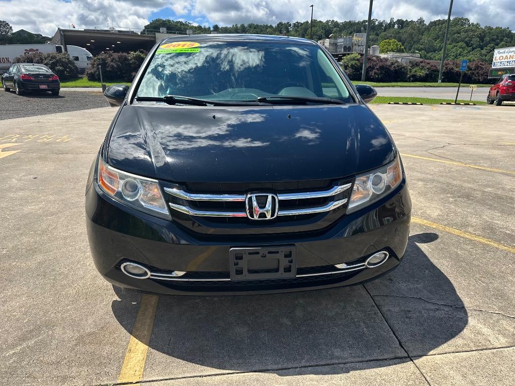 2015 Honda Odyssey - $13,995