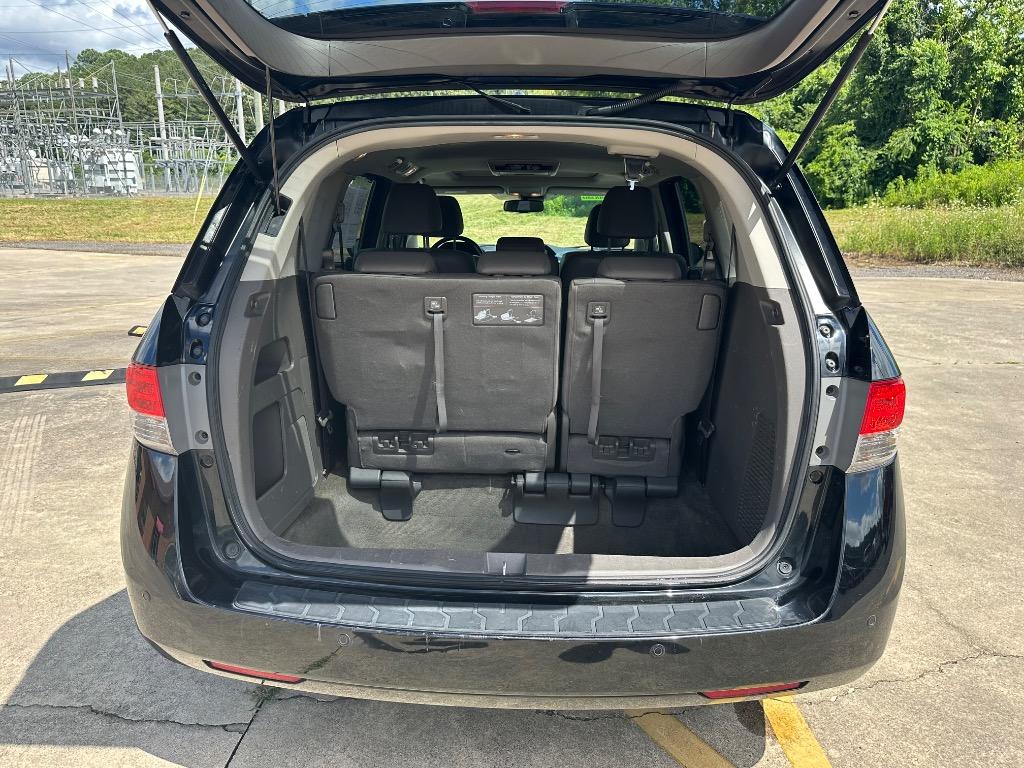 2015 Honda Odyssey - $13,995